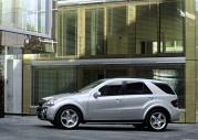 Mercedes-Benz ML 63 AMG Mercedes-Benz ML 63 AMG
